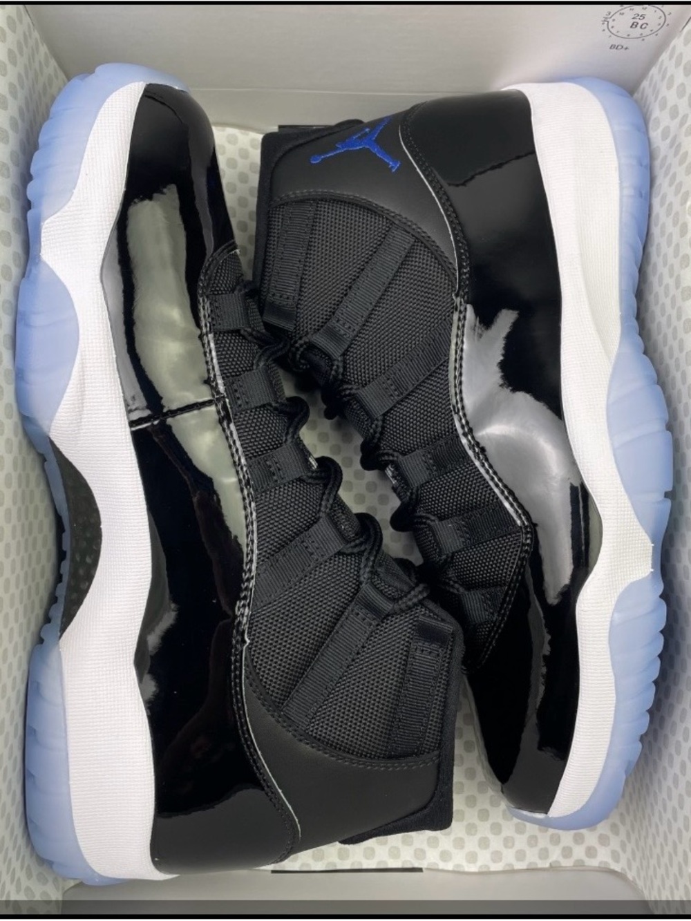 Jordan Men's Retro High Top Sneakers - Black/White/Icy Blue